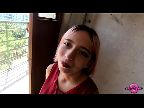 ❤️ Dareenka Ardayga ayaa ka nuugay qof qalaad oo dibadda jooga - Cum on wajigiisa ❤❌ Porno Guri ❌❤